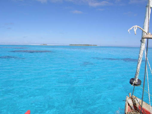 aitutaki accommodation beachfront on the lagoon